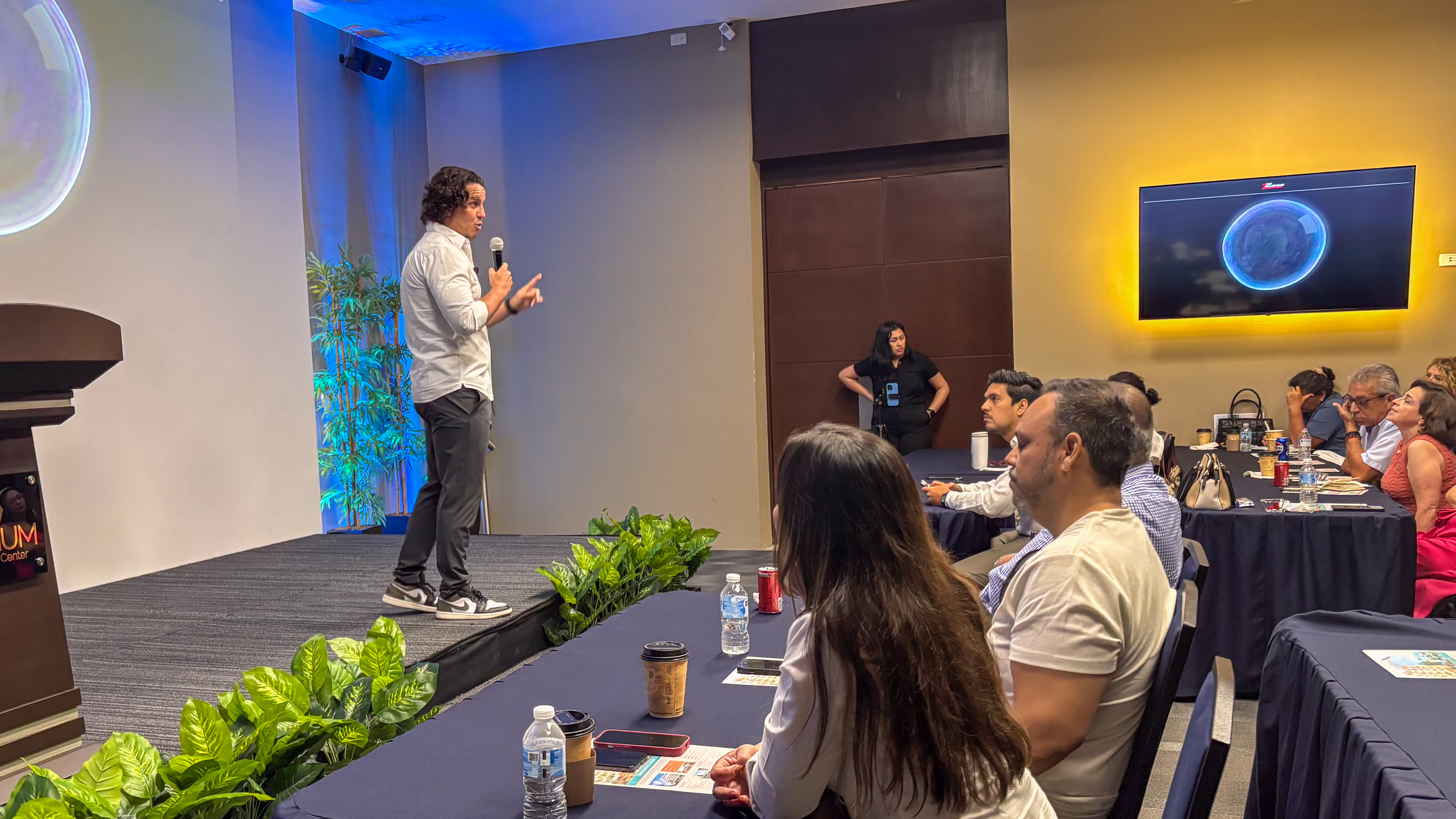 Ponencia y público